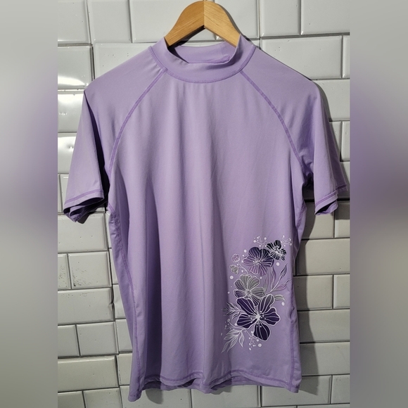 Tsla Ladies Short Sleeve Rash Guard Swim Top Mock Neck Color Lavender Side Flora - Picture 1 of 4